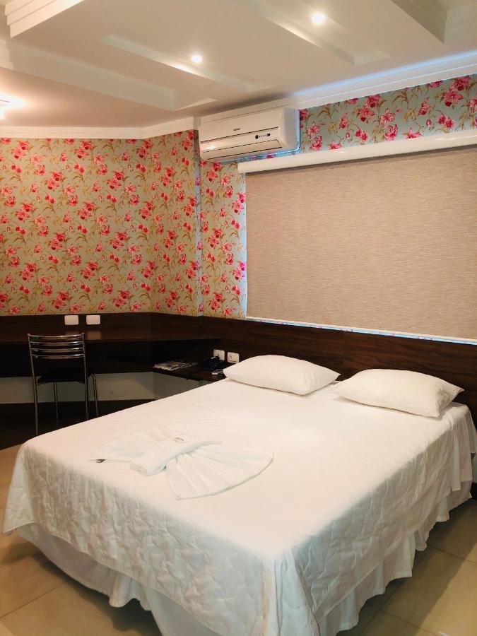 Shelton Palace Hotel Paranavaí Екстериор снимка